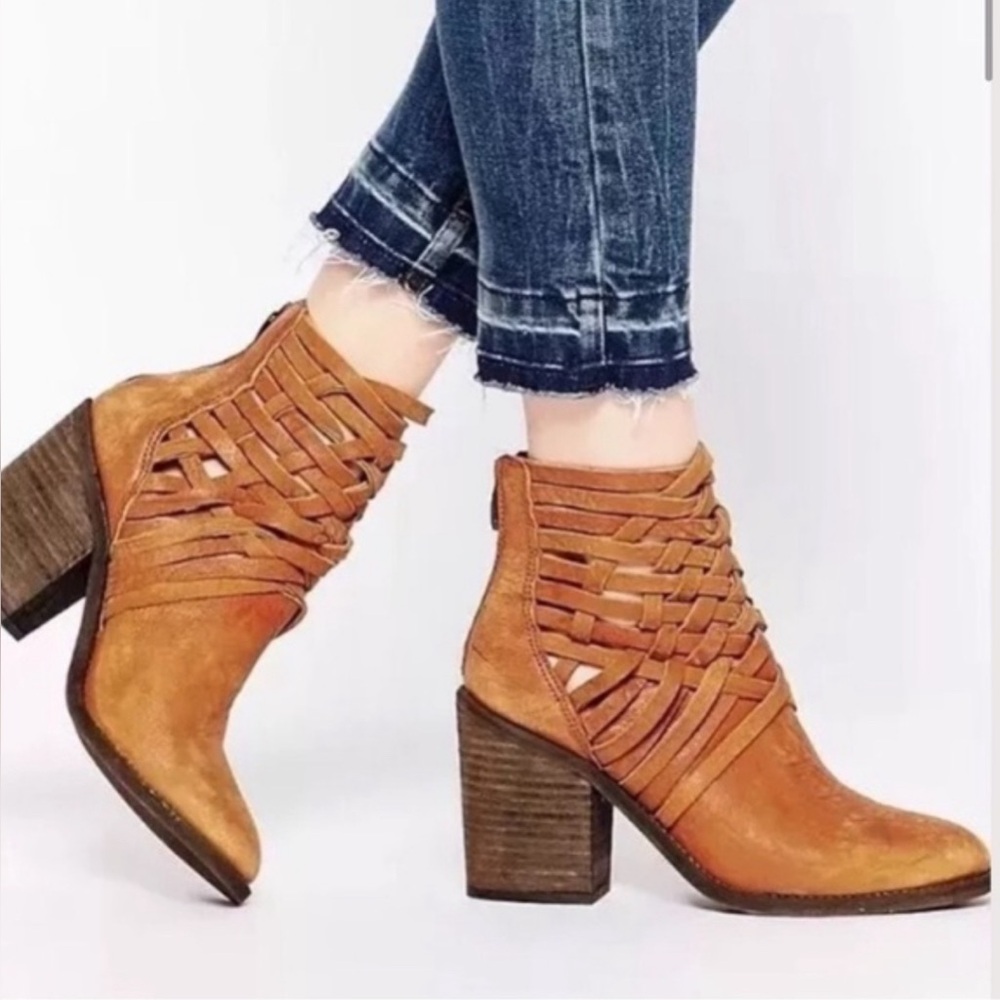 Free People Ankle Boots Shoes Carrera Sz 6, EU36 Leather Woven Booties